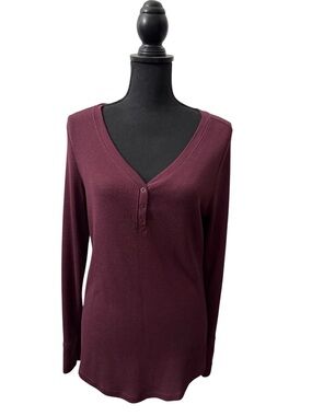 Time and Tru Burgundy Waffle-Knit Henley Top